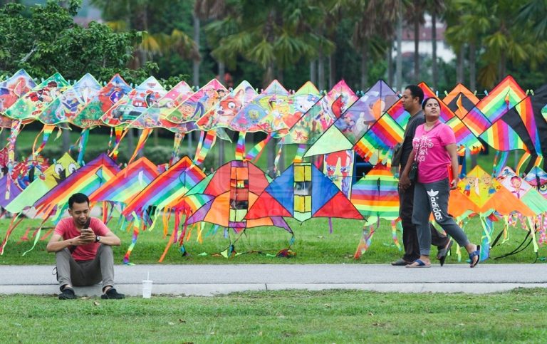 #MenarikDiGombak-Taman Metropolitan Kepong(Taman Layang-layang)