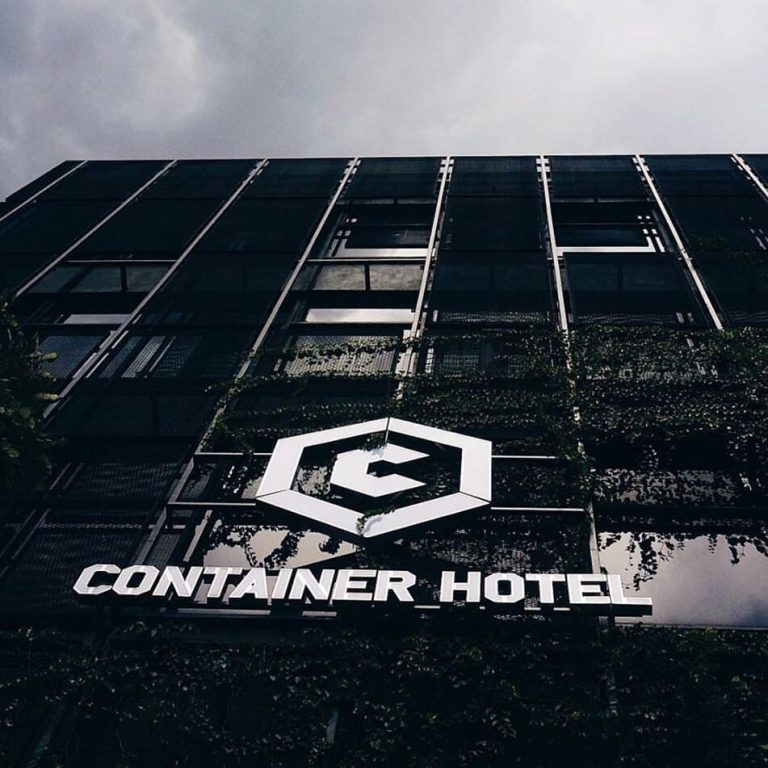 #MenarikDiKualaLumpur – Container Hotel